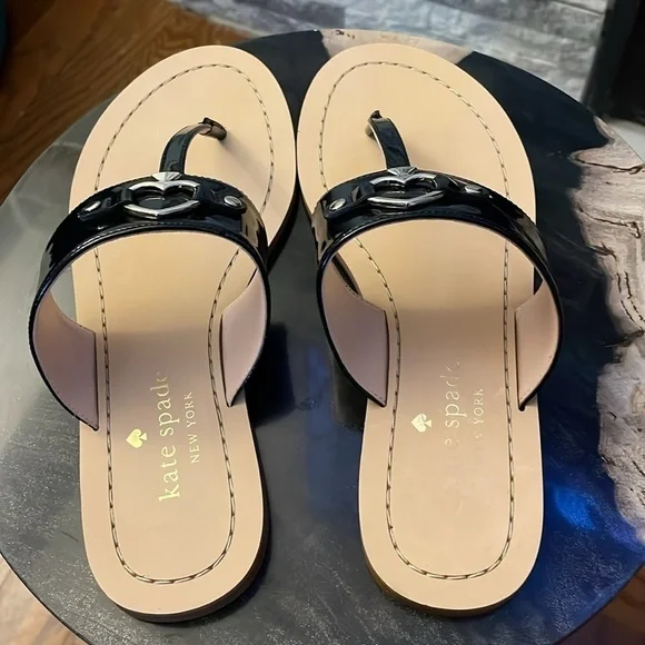 NWOT KATE SPADE BLACK PATENT LEATHER SIZE 7 - Picture 3 of 6